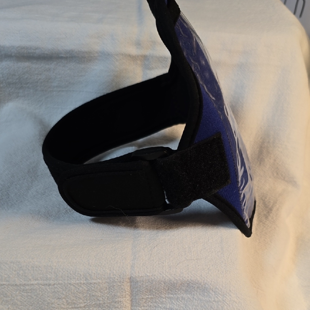 Blue Arm Band with Clear Cover For Phone - Picture 4 of 4